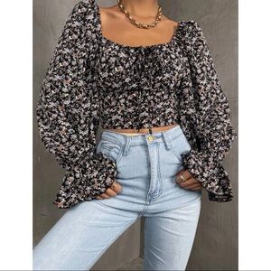 🆕shein ditsy floral blouse